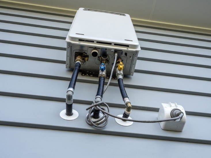 Tankless hot water heater installation